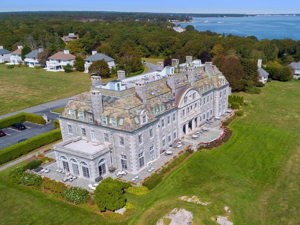 Arial photo of Round Hill Mansion at Buzzards Bay